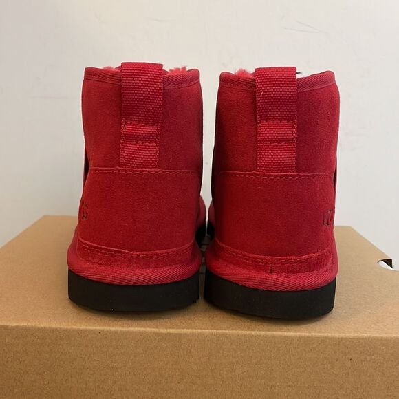 UGG Kid Neumel II Graphic Boots Red Big Kid 5 Y - Picture 10 of 15